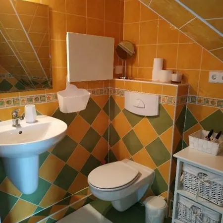 Apartament Kasztanowa