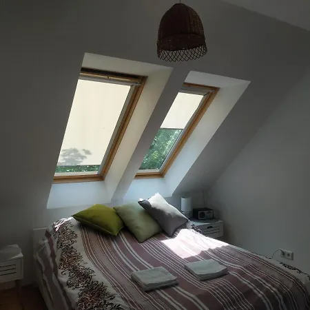 Apartament Kasztanowa *